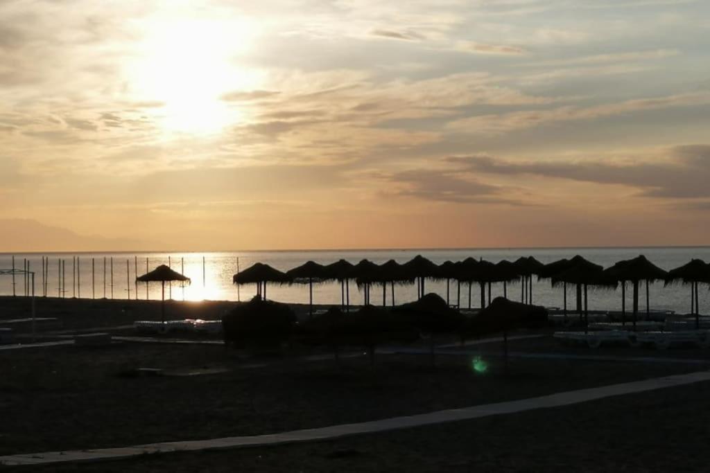 Beautiful Apartment In La Carihuela, Torremolinos Kültér fotó